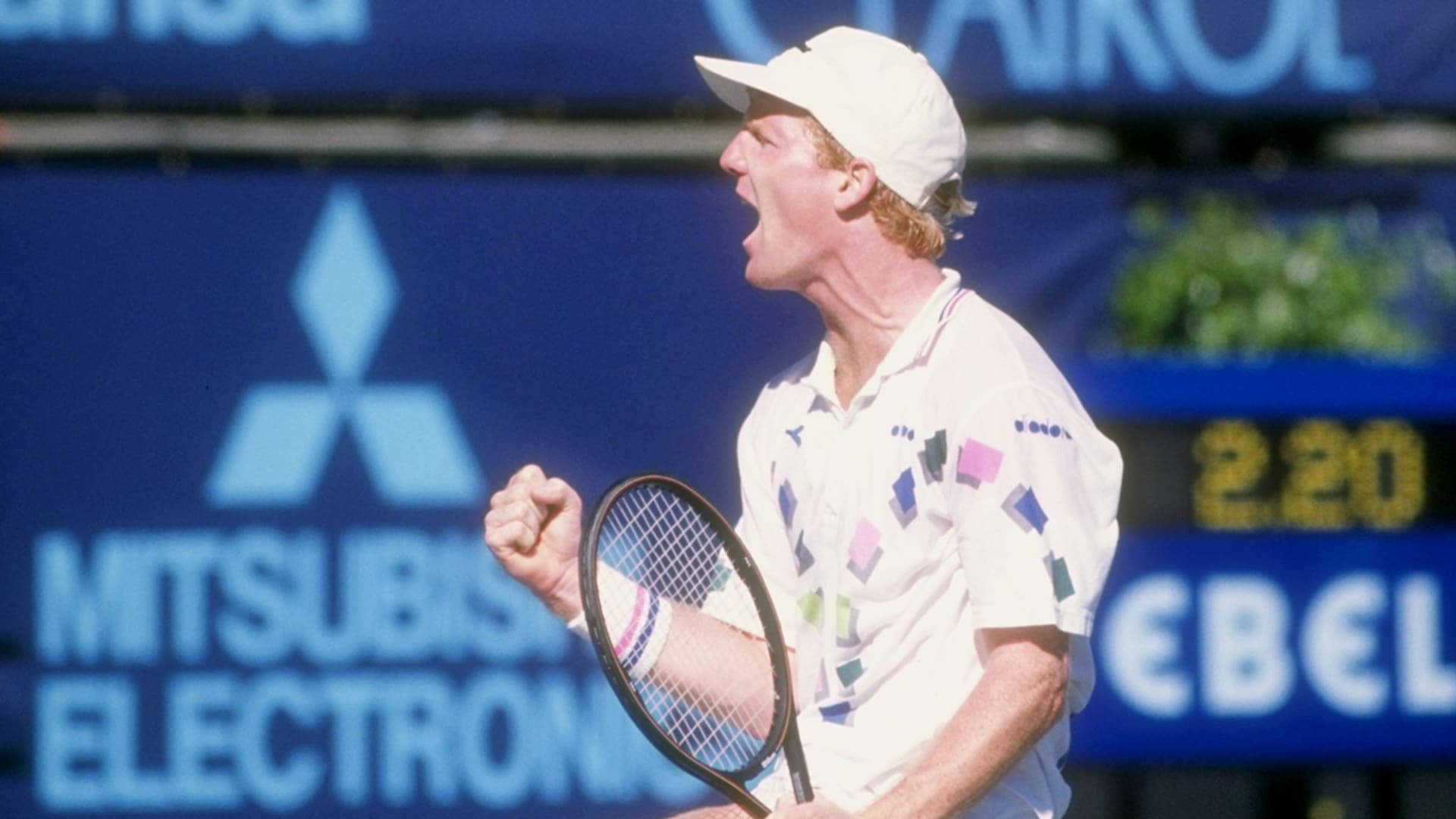 Jim Courier Beats Andre Agassi