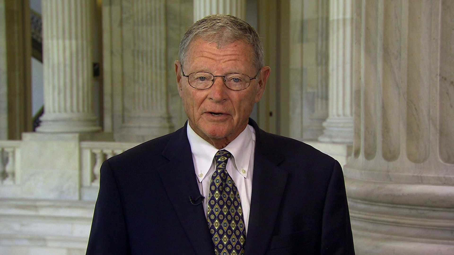 Jim Inhofe At The Us Capitol Background