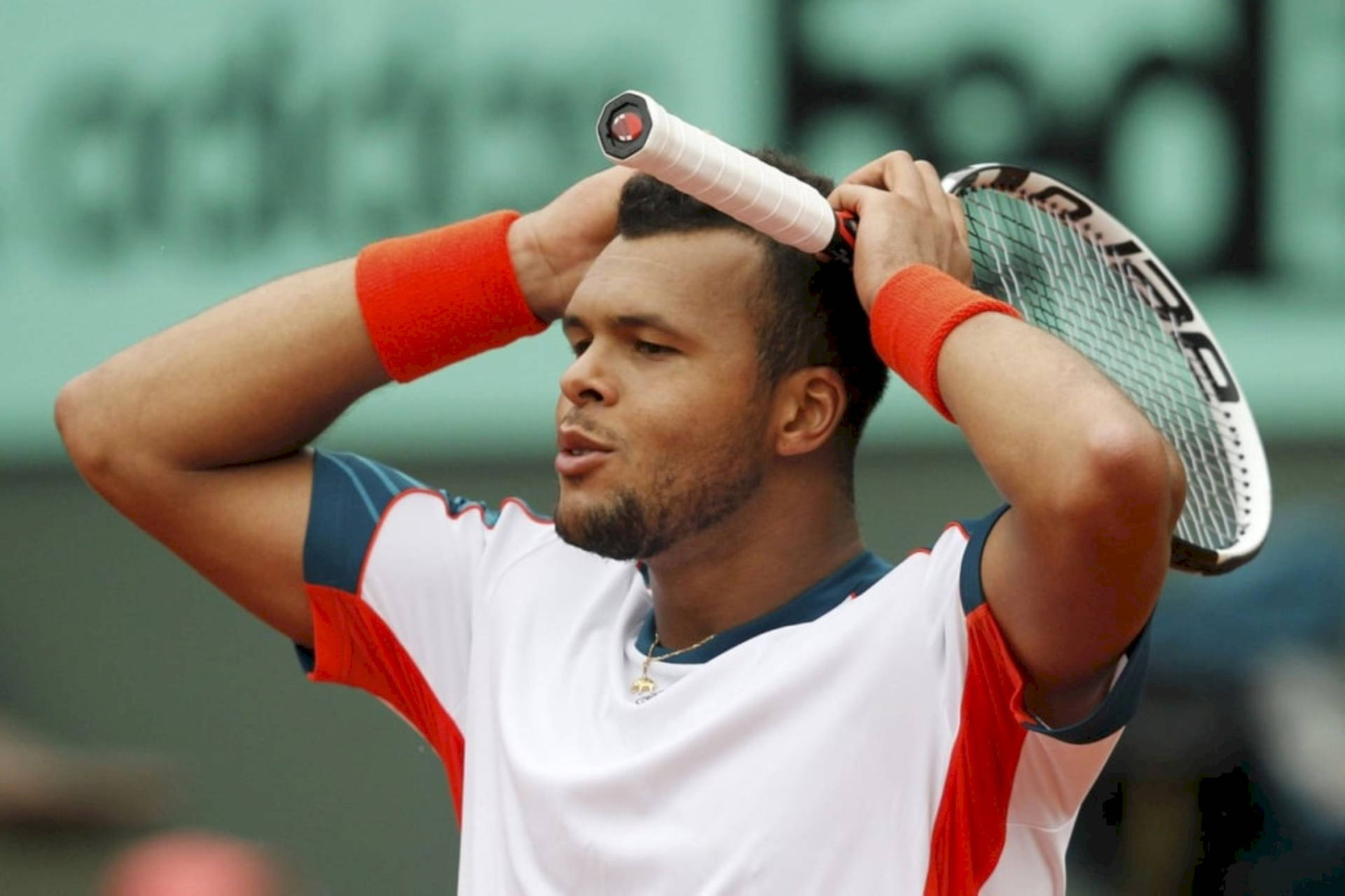 Jo-wilfried Tsonga Hands On Head Background