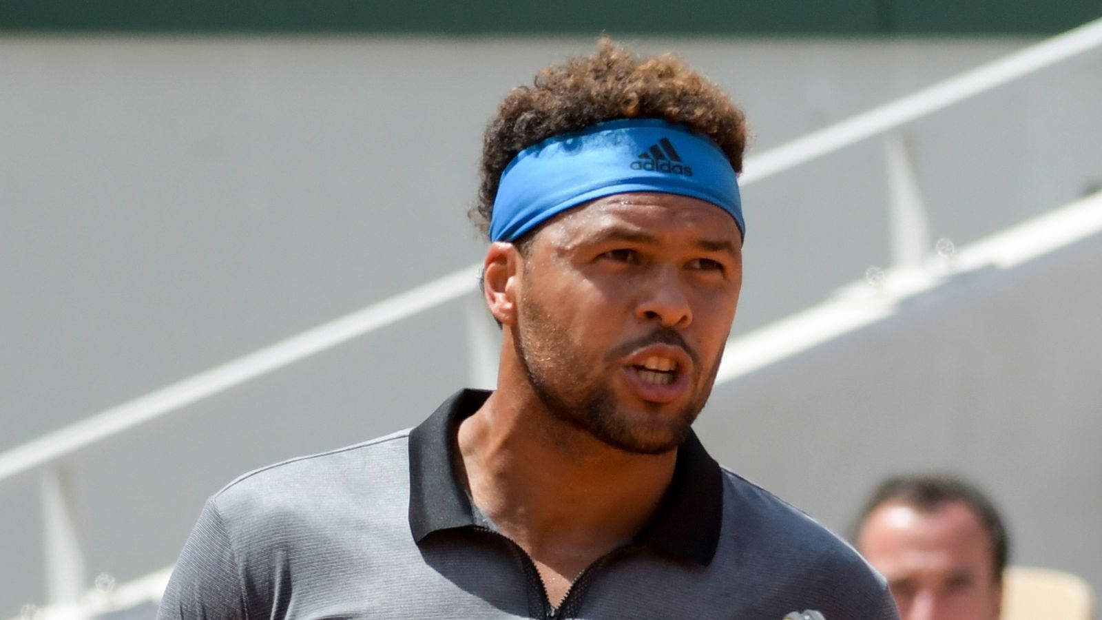 Jo-wilfried Tsonga Talking Background