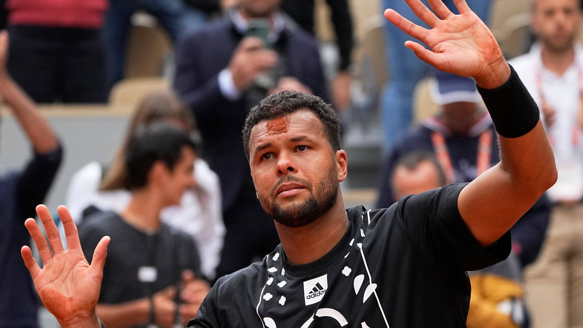 Jo-wilfried Tsonga Tearful Wave Background