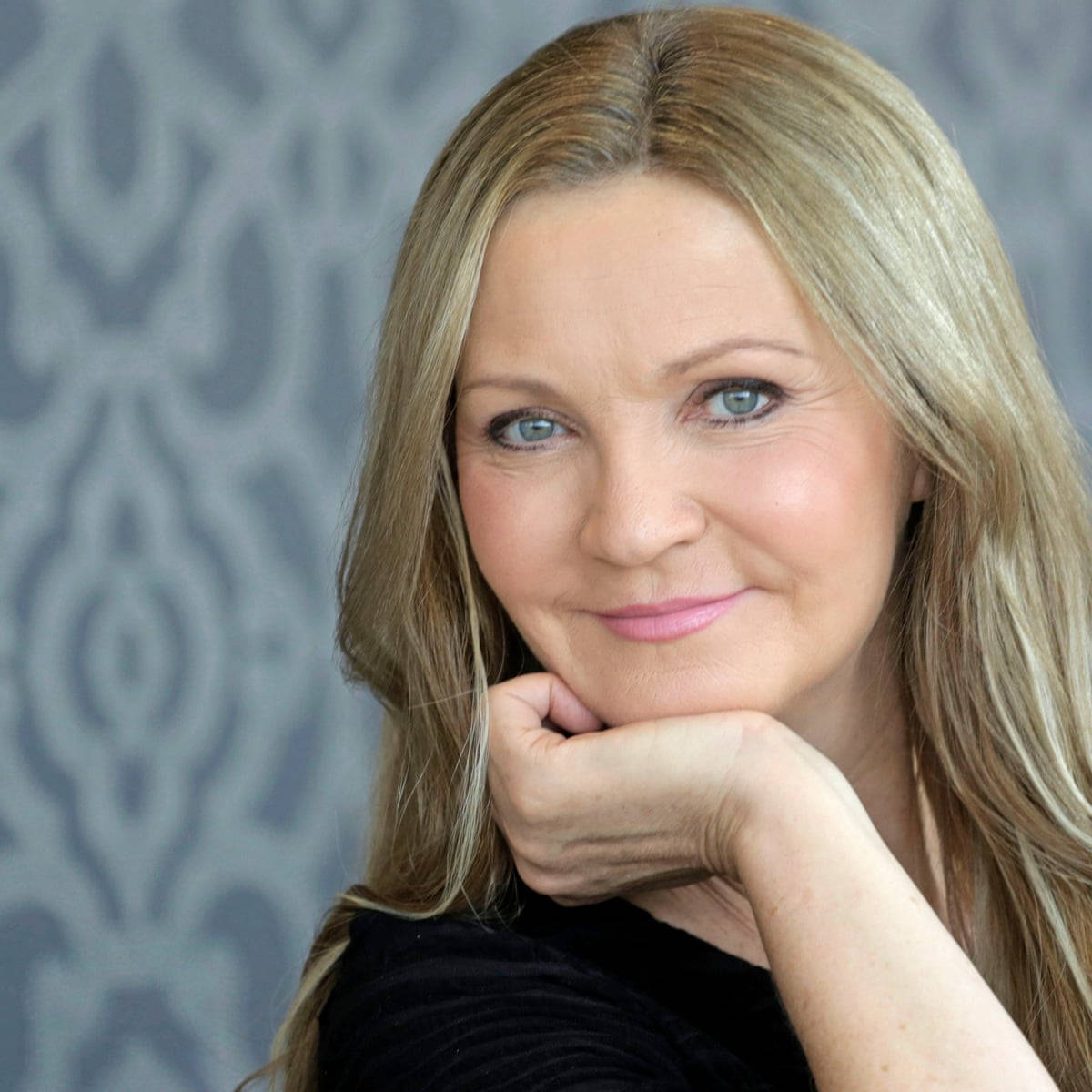 Joan Allen Hand Chin