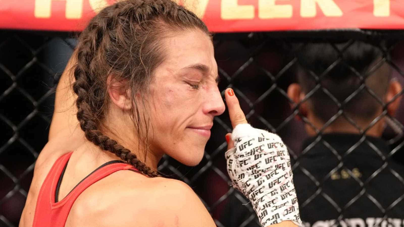 Joanna Jedrzejczyk Closed Eye Background