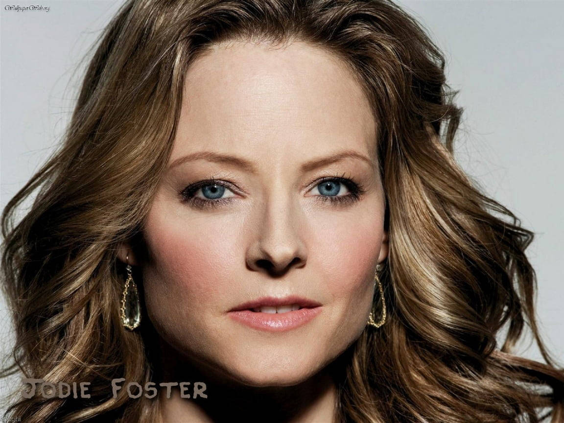 Jodie Foster With Blue Eyes Background