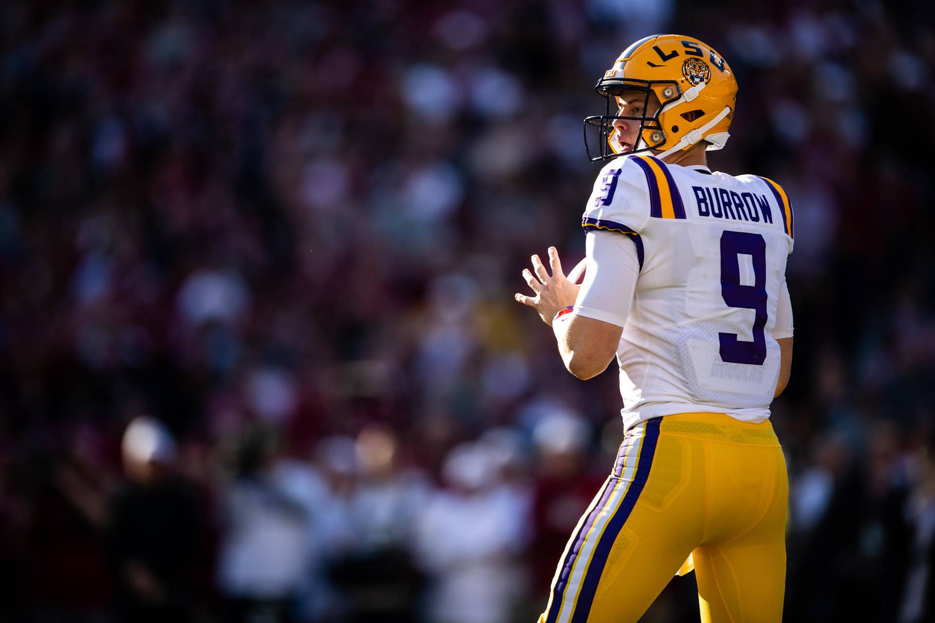 Joe Burrow Yellow Helmet Background