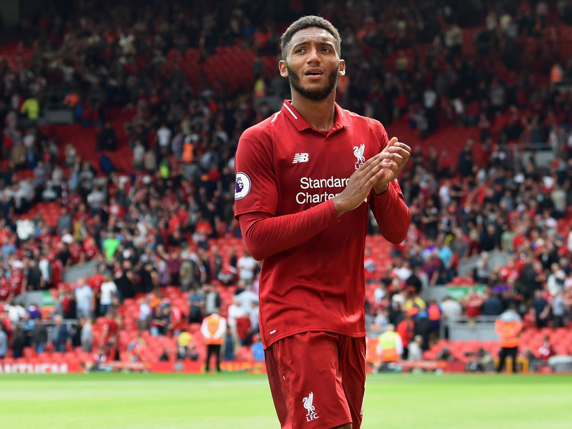 Joe Gomez Looking Up And Clapping