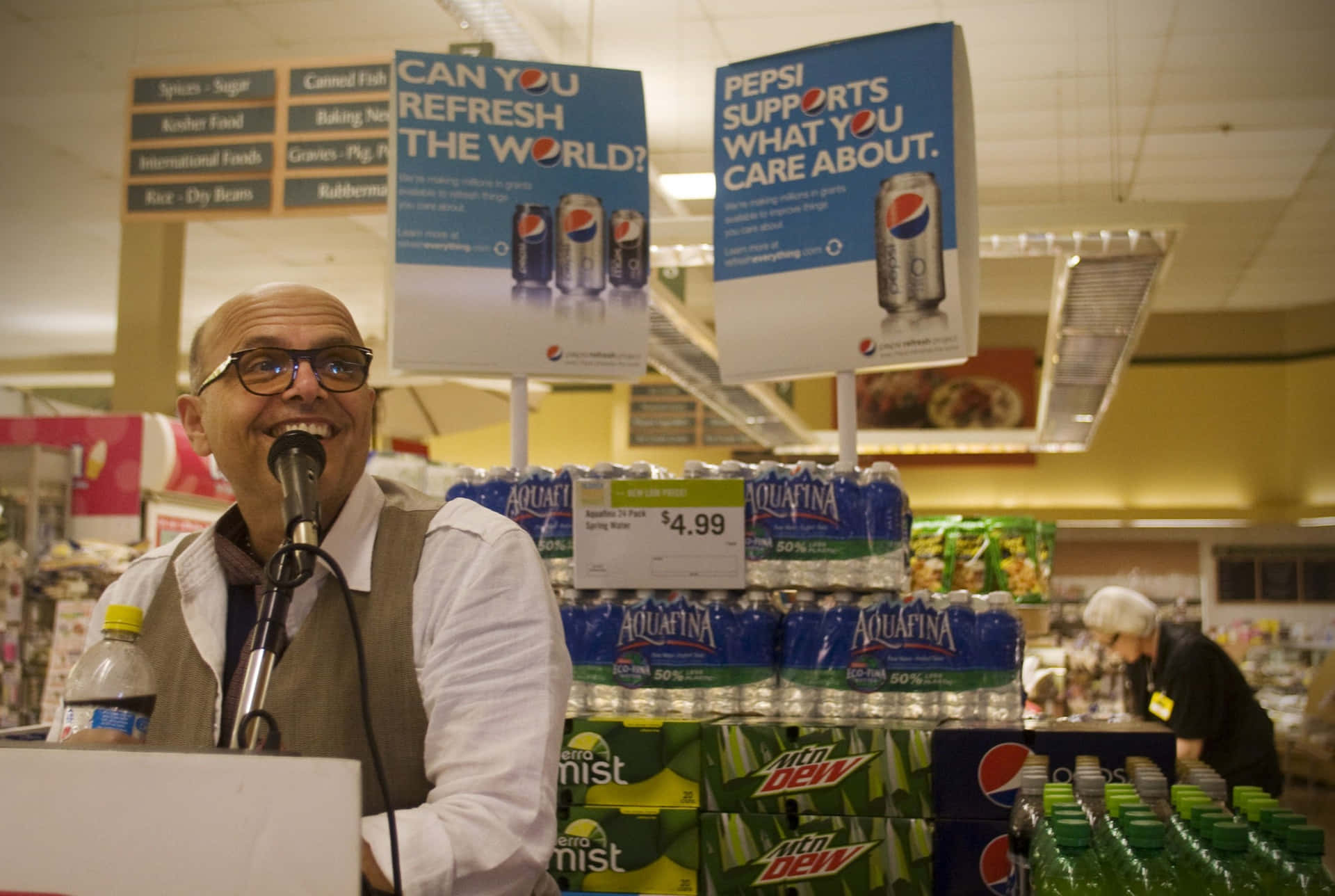 Joe Pantoliano 2048 X 1374 Background
