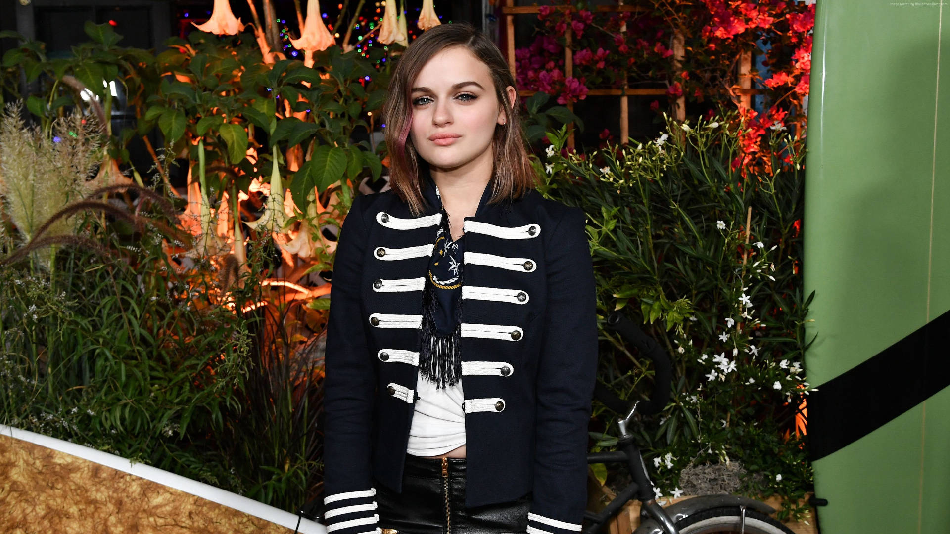 Joey King Teen Vogue Party Background