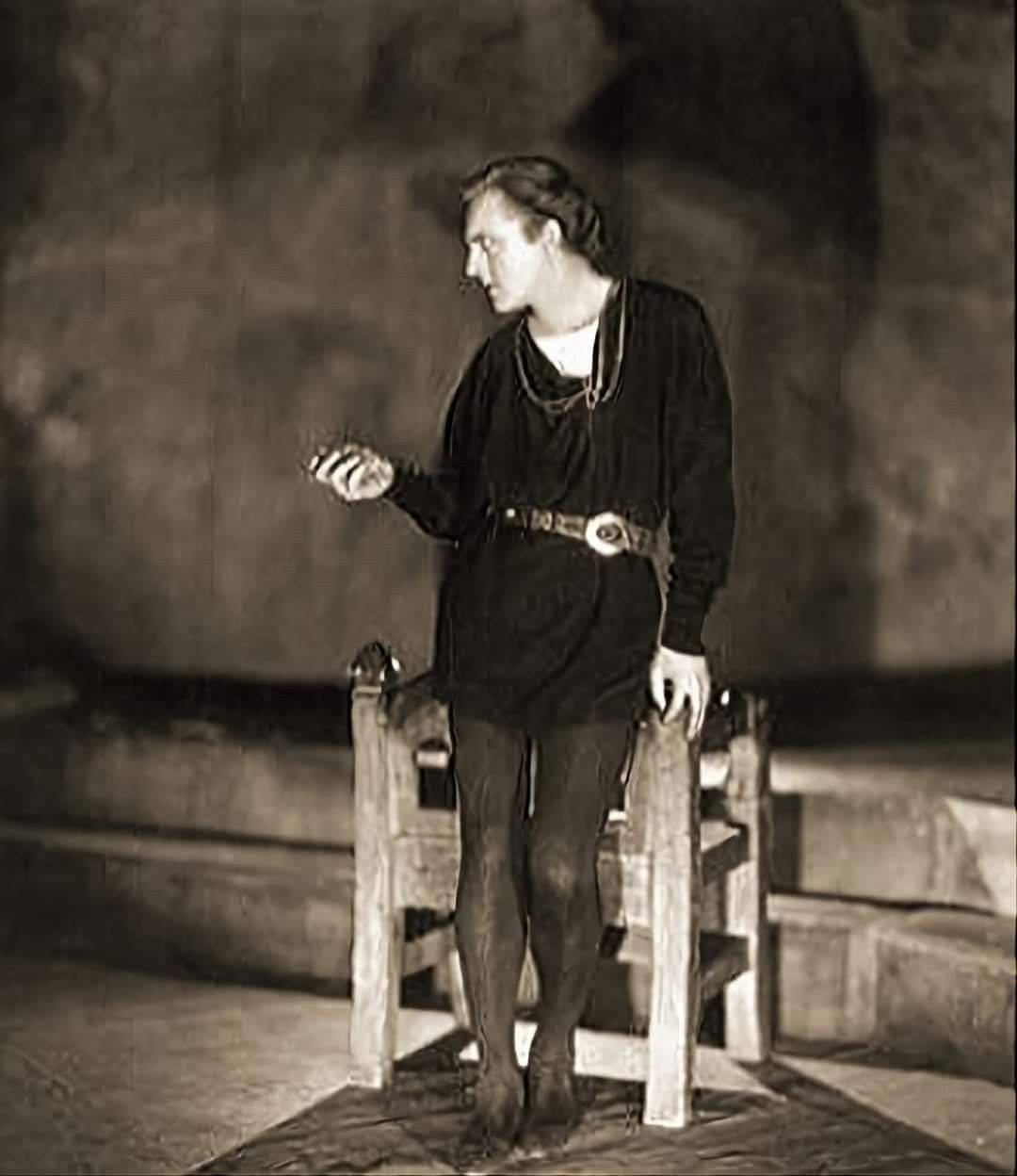 John Barrymore In Classic Hamlet Performance
