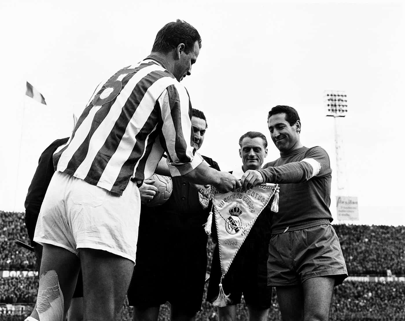John Charles And Francisco Gento Circa 1961-1962 Background