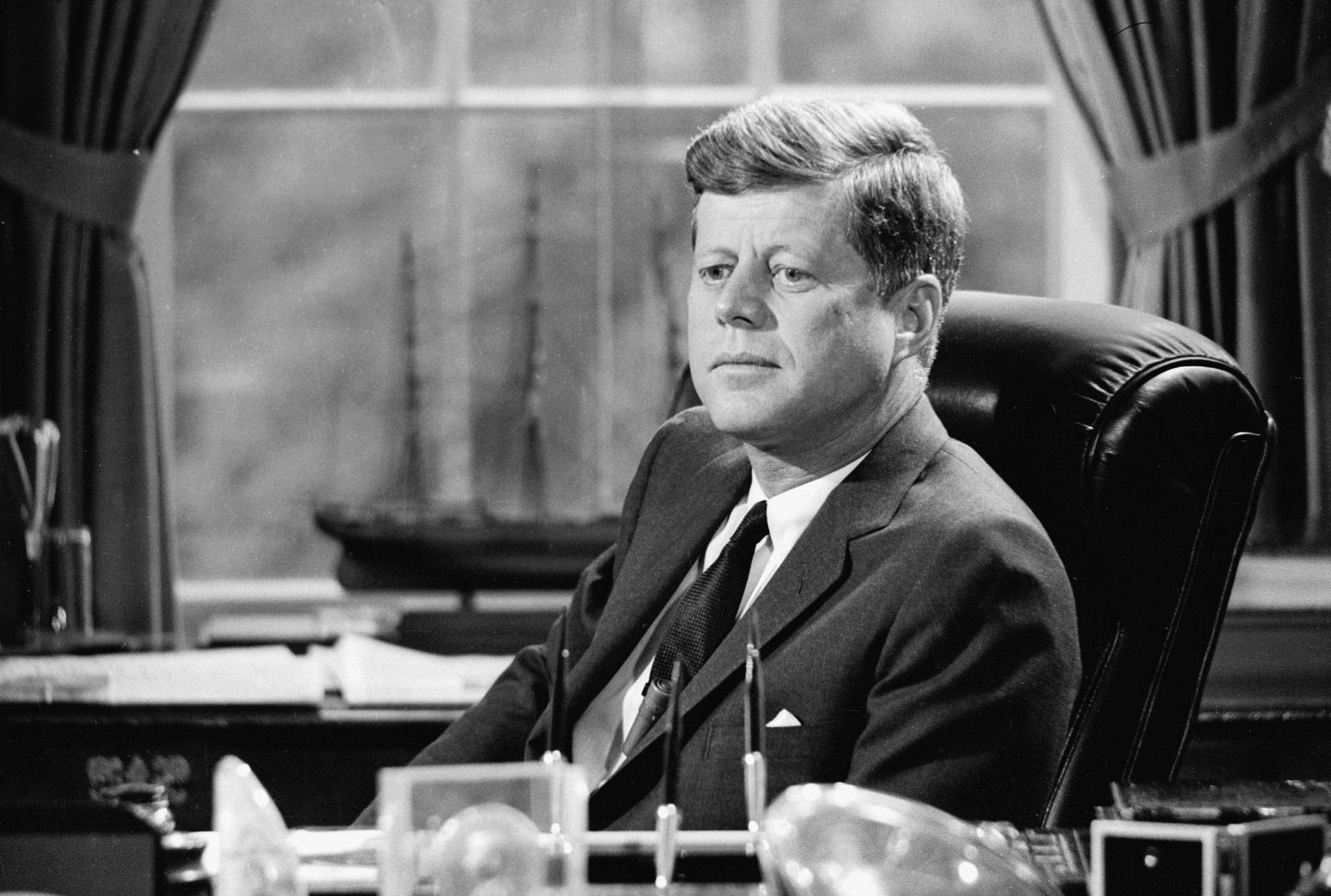John F. Kennedy In White House Background