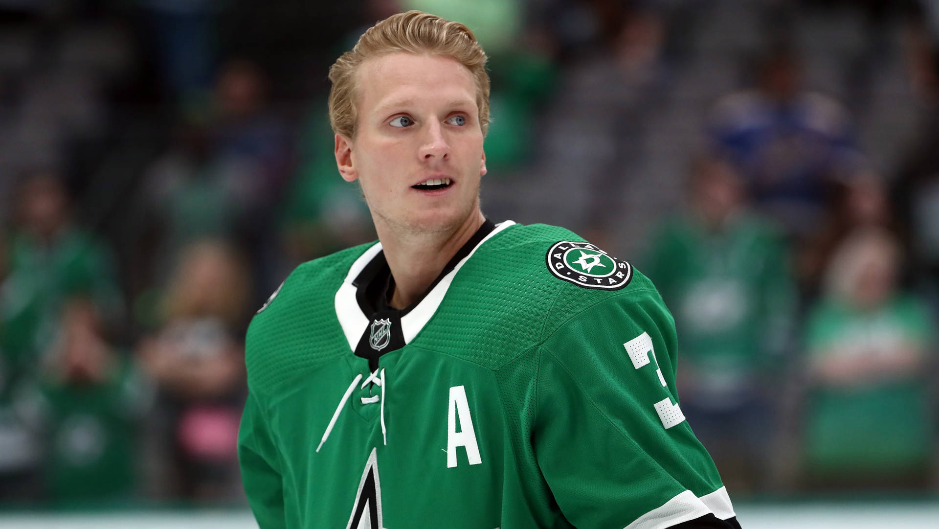 John Klingberg Nhl Player Background