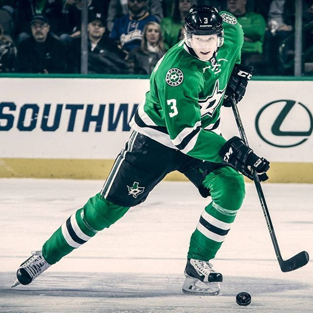 John Klingberg Saturated Photo Background