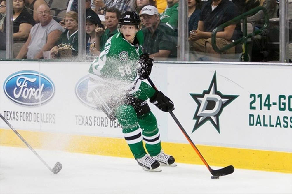 John Klingberg Splashing Photo Poster Background