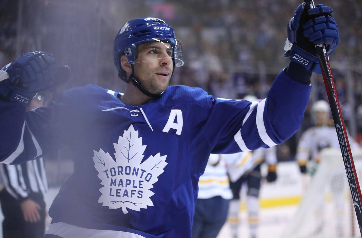 John Tavares Toronto Maple Leafs Nhl Background