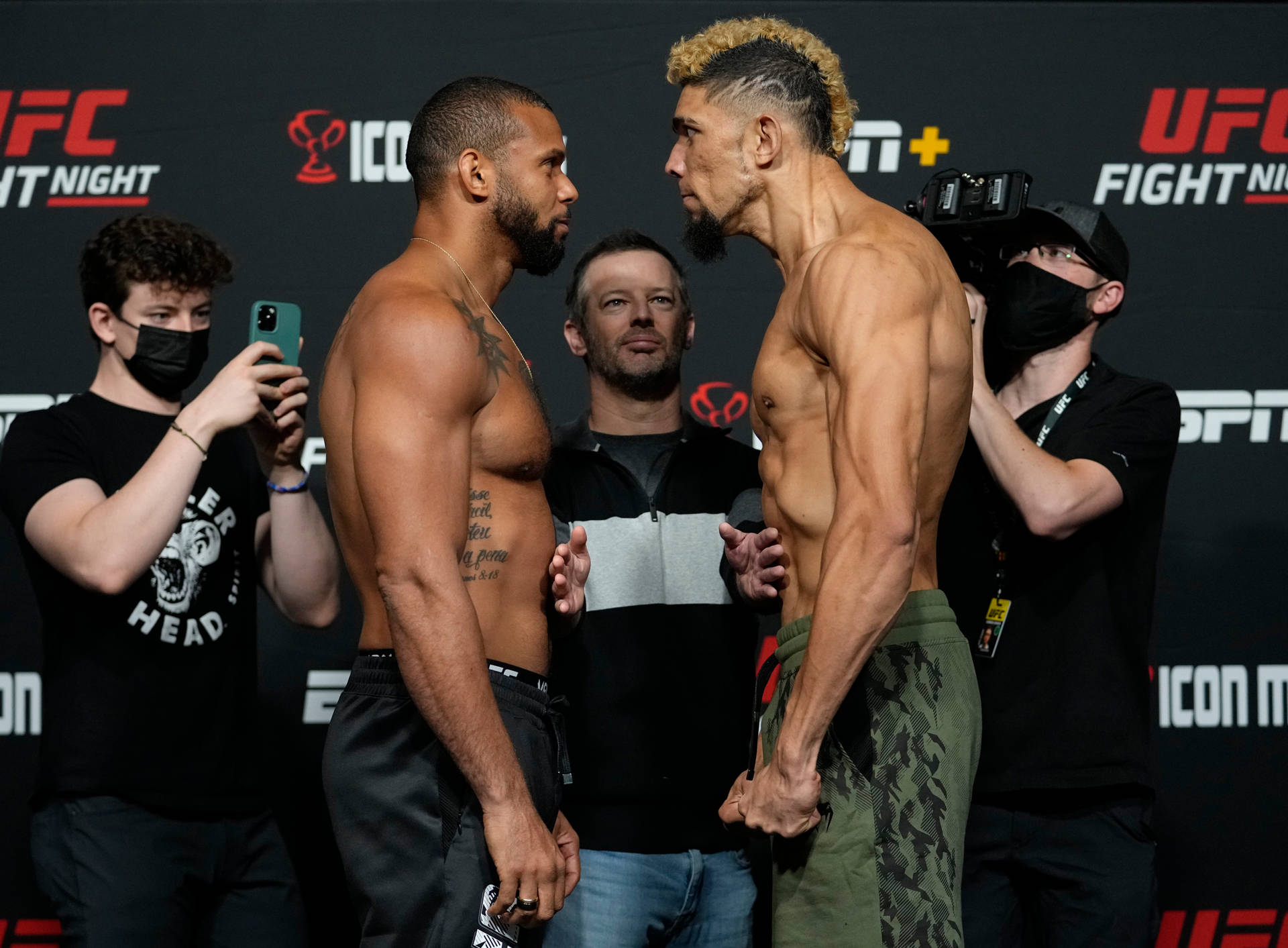 Johnny Walker And Thiago Santos Staredown Background