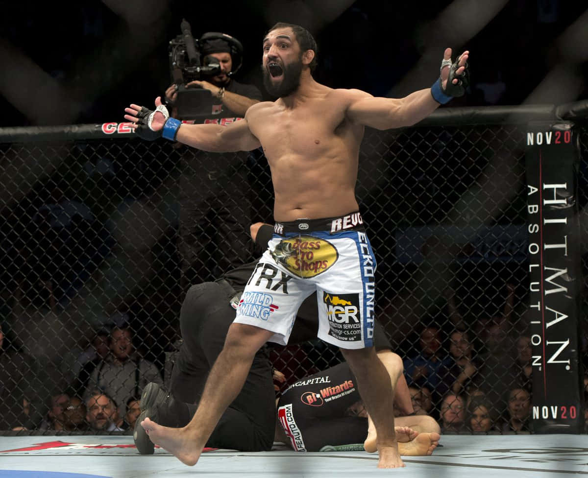 Johny Hendricks Knocking Out Opponent Background