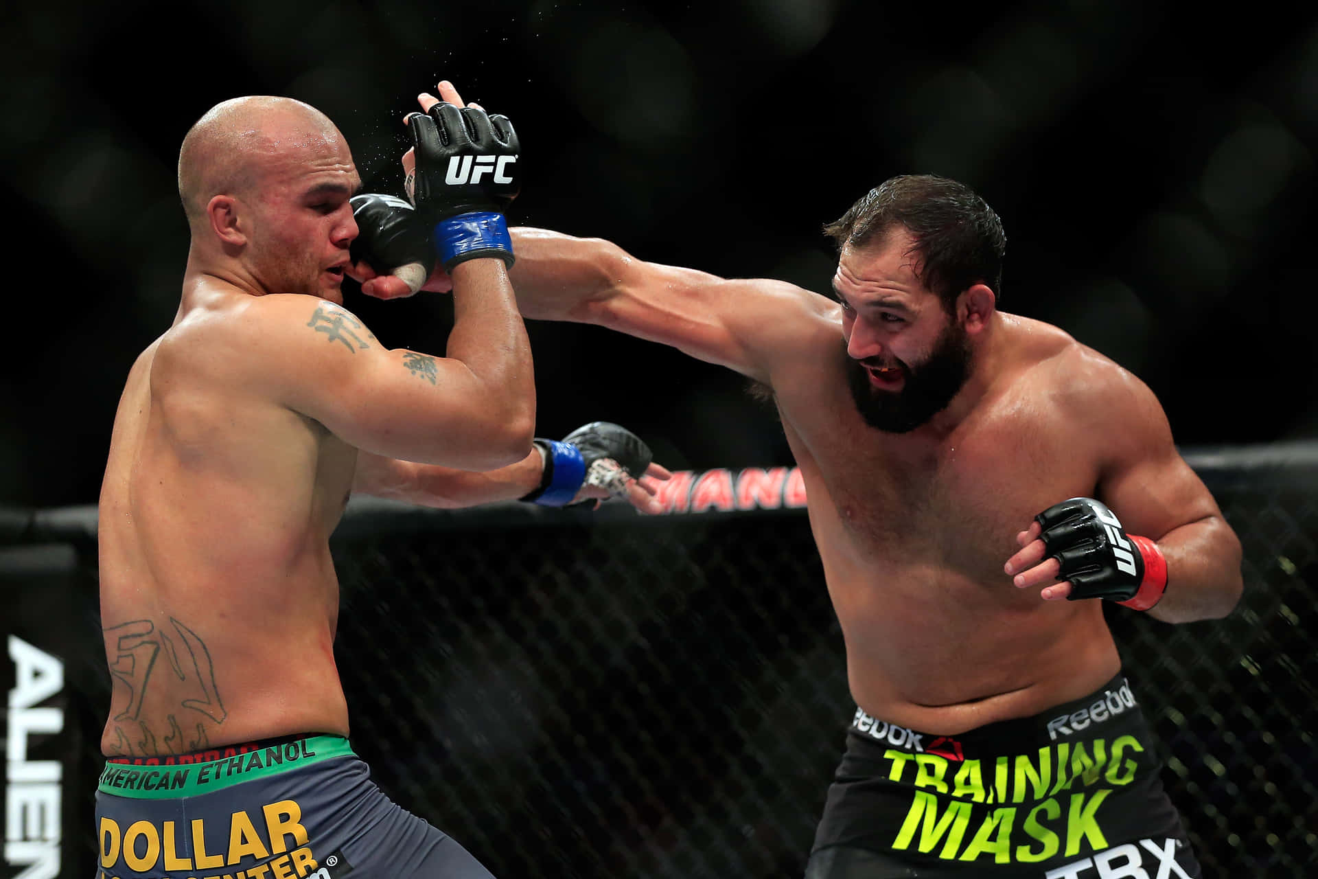 Johny Hendricks Punching Robbie Lawler Background