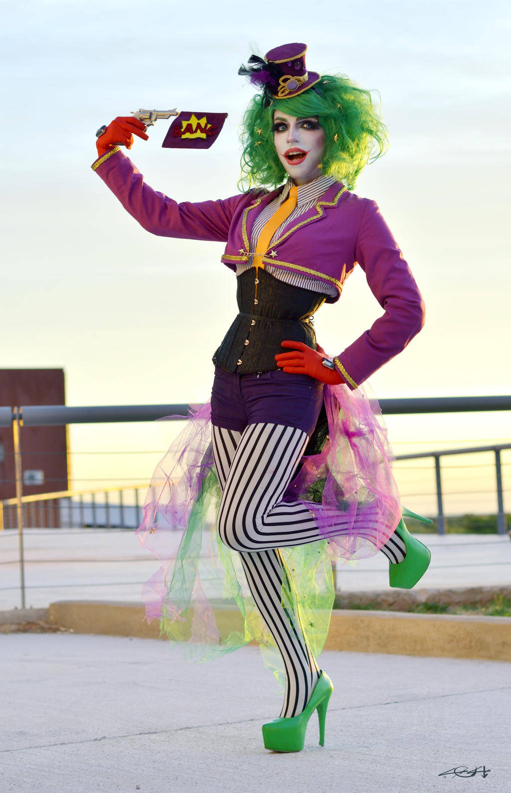 Joker Phone Female Cosplay Background