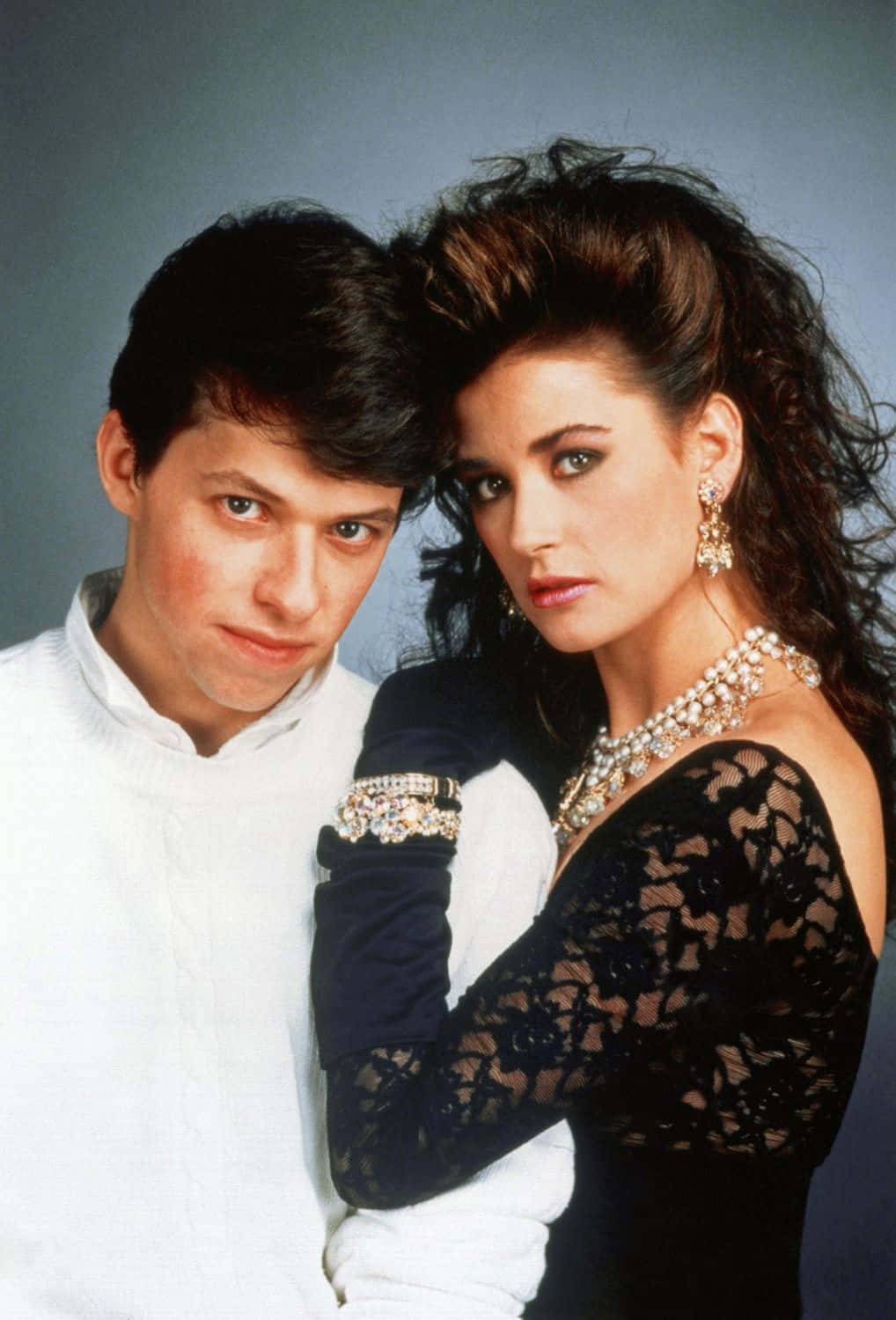 Jon Cryer Poses For A Portrait Background