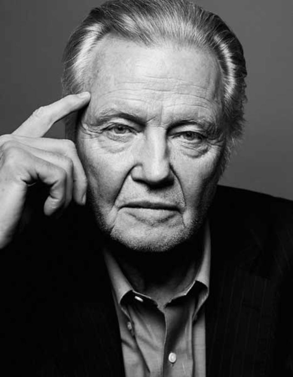 Jon Voight In B&w