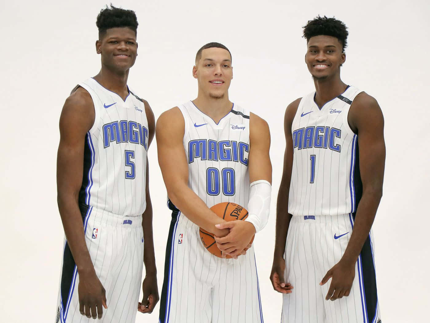Jonathan Isaac & Teammate Background