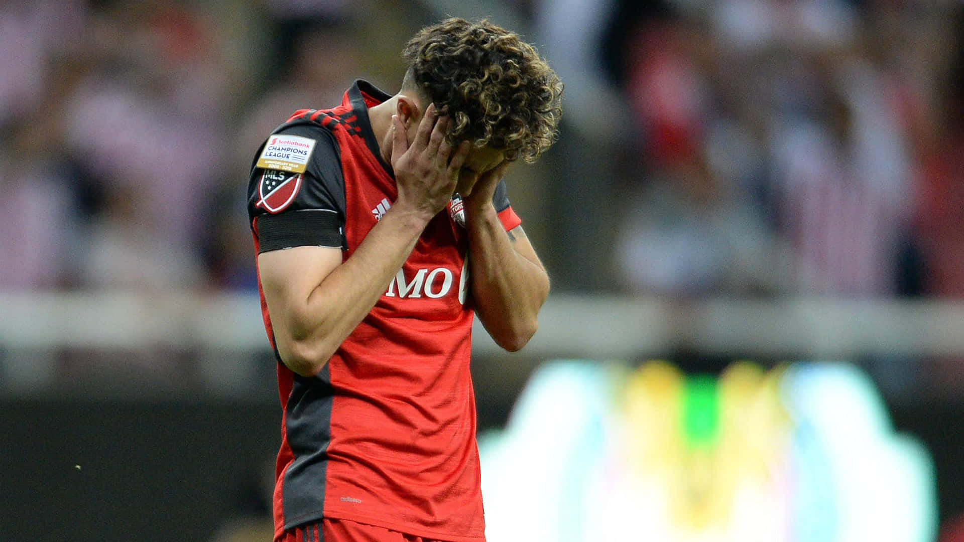 Jonathan Osorio Showing Off His Skills At Toronto Fc Background