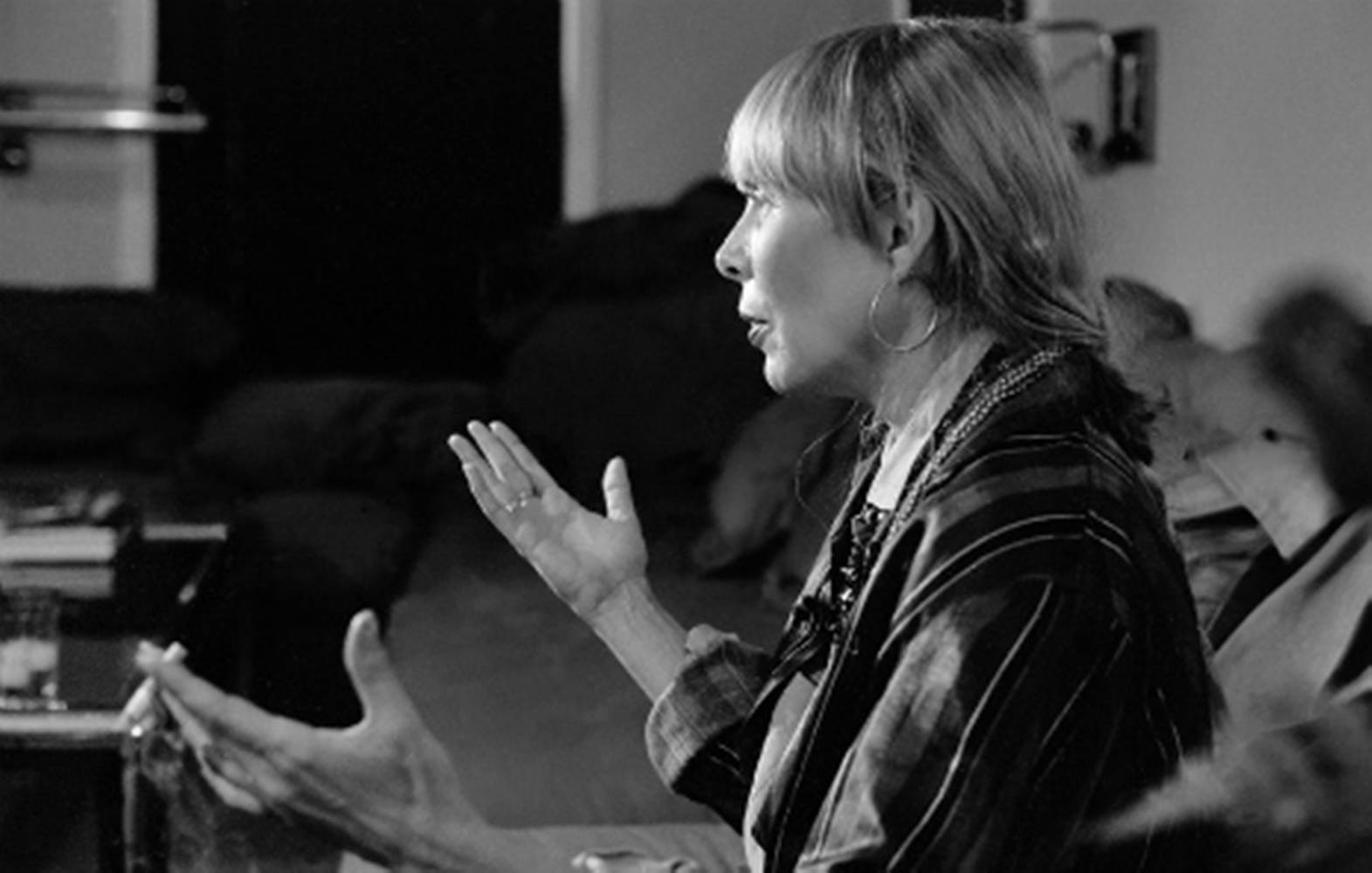 Joni Mitchell During 1989 Cable Tv Interview