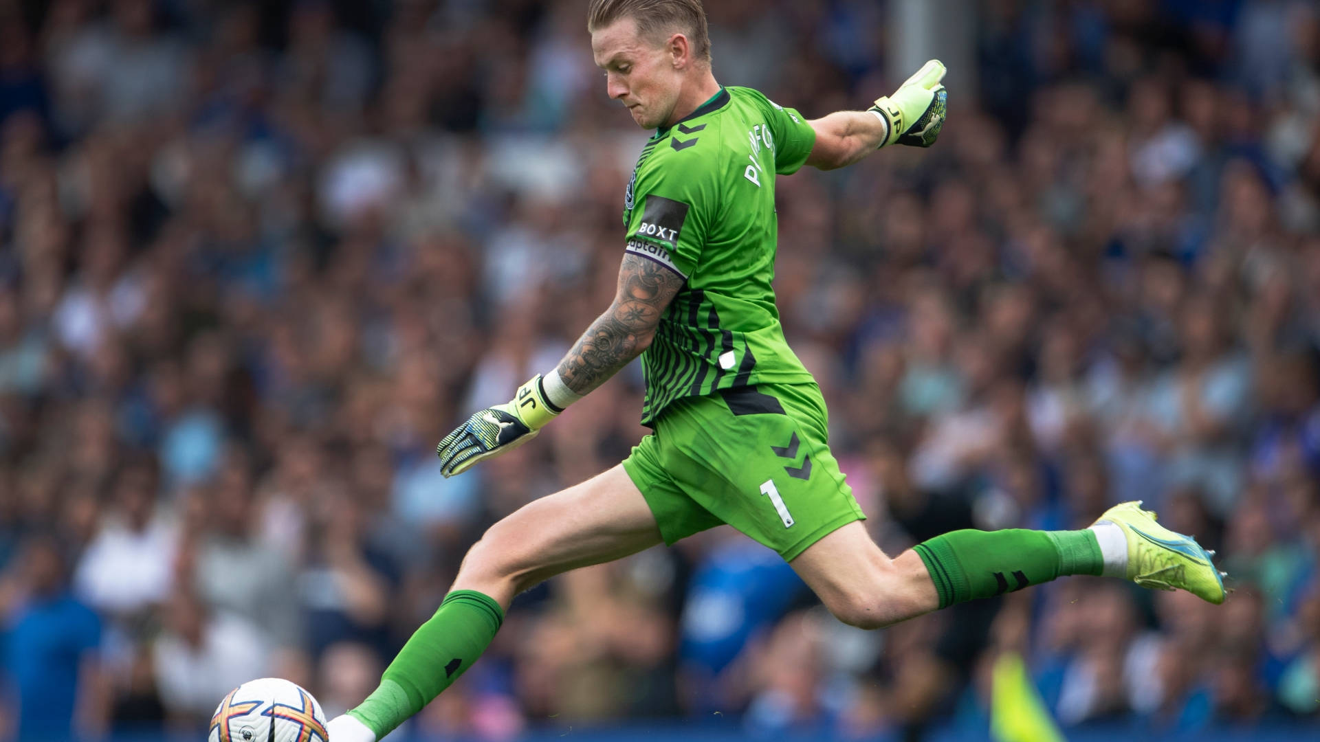 Jordan Pickford Doing Aggressive Kick Background