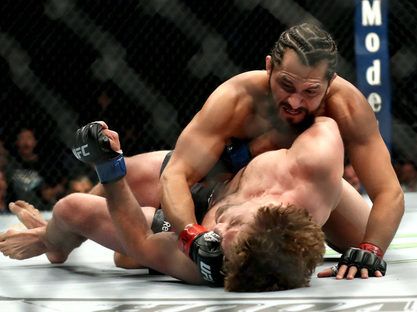 Jorge Masvidal Grapple