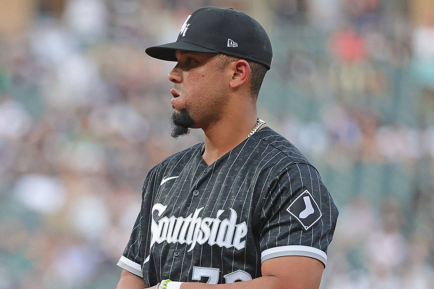 Jose Abreu Looks At The Crowd Background