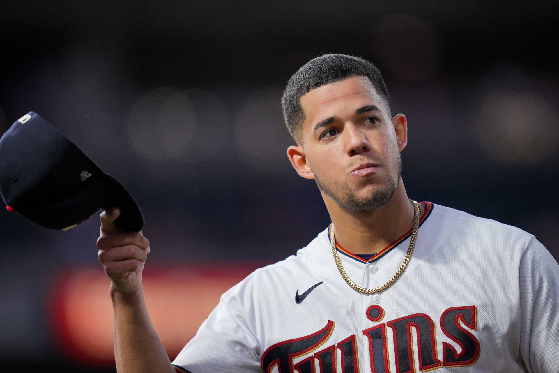 Jose Berrios Cooling Off Background