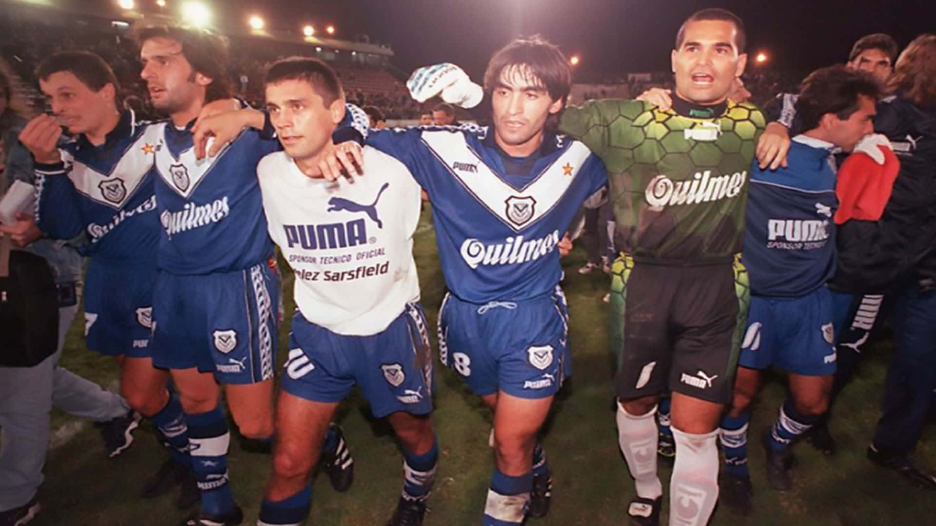 Jose Luis Chilavert Playing For Club Atletico Velez Sarsfield Background