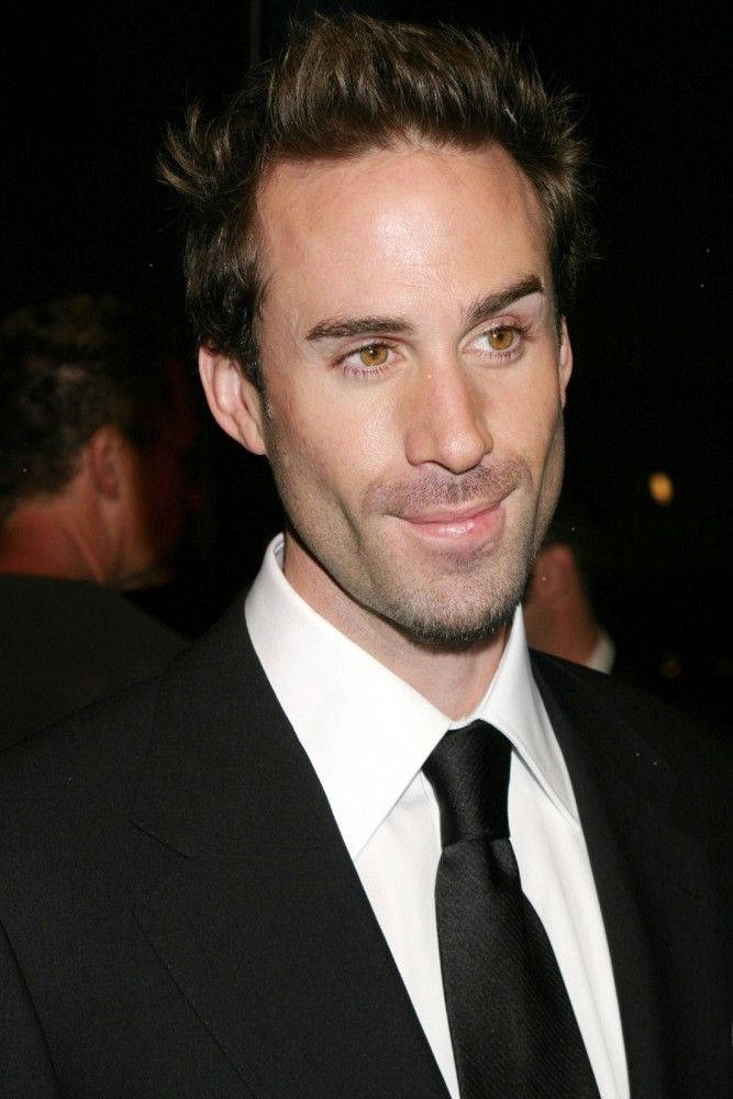 Joseph Fiennes Jawline Background