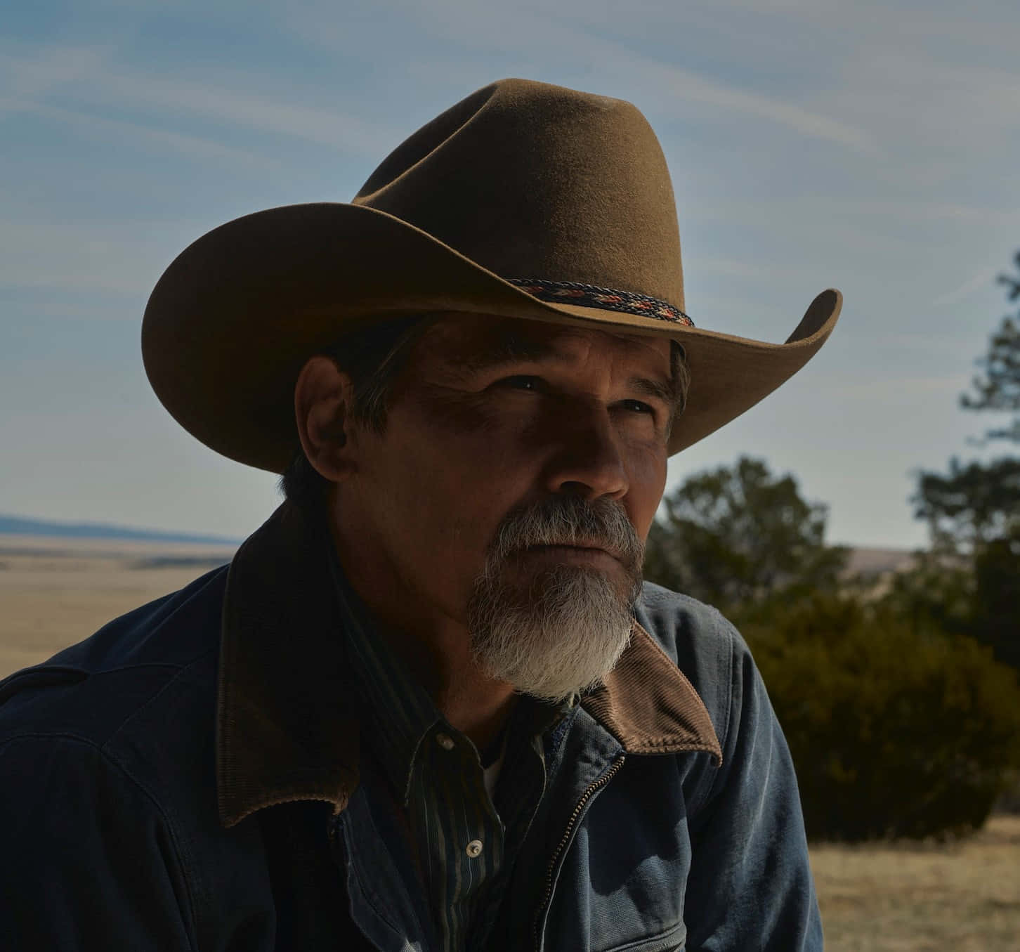 Josh Brolin - Hollywood Actor Background