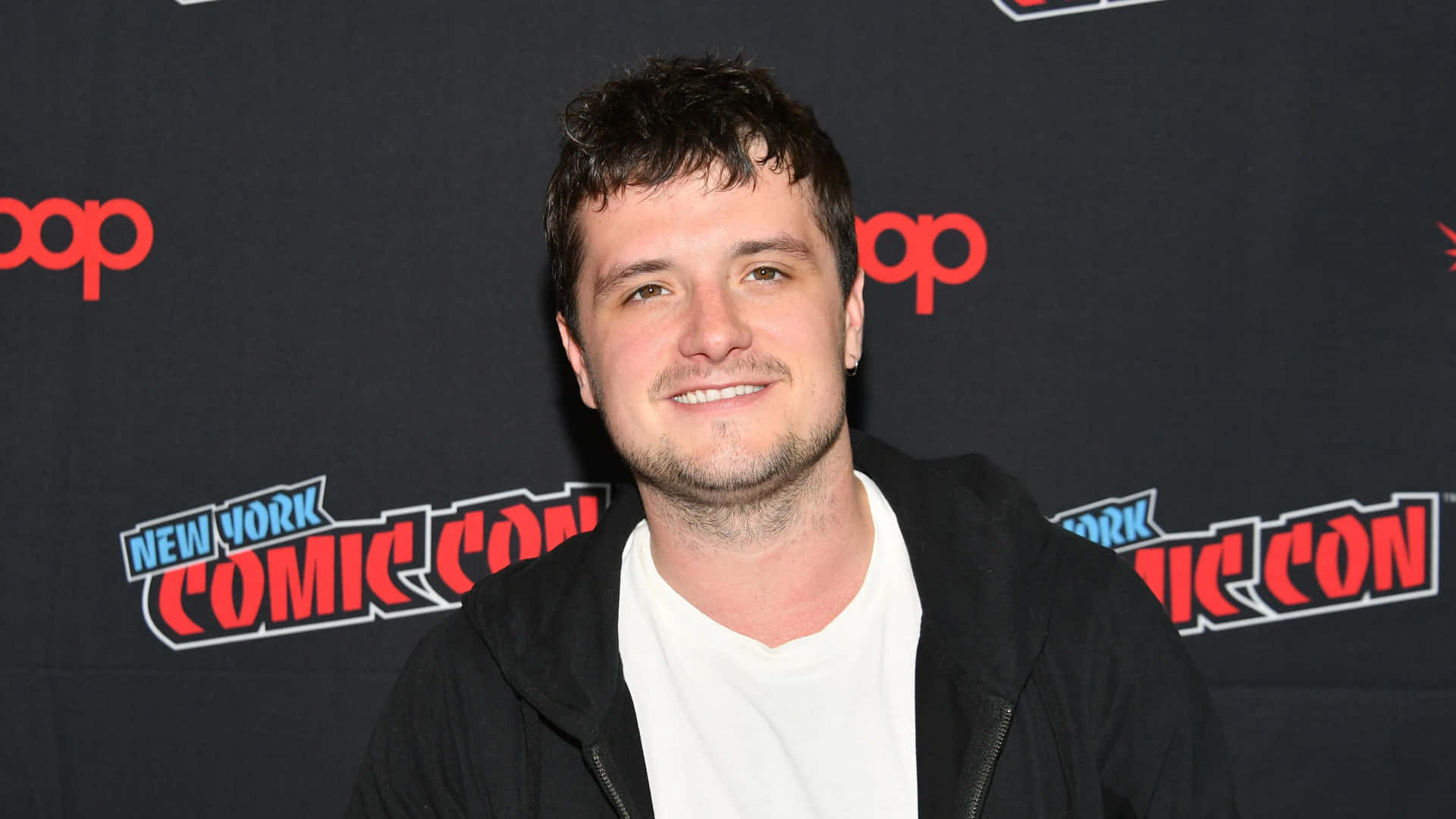 Josh Hutcherson New York Comic Con Background