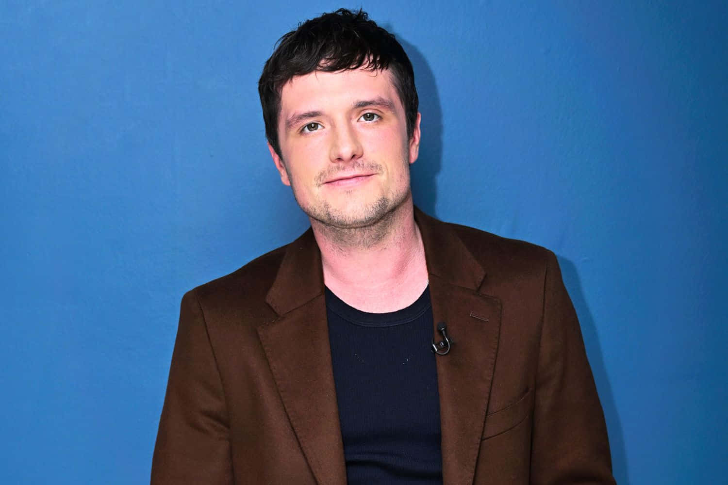 Josh Hutcherson Smiling Portrait Background