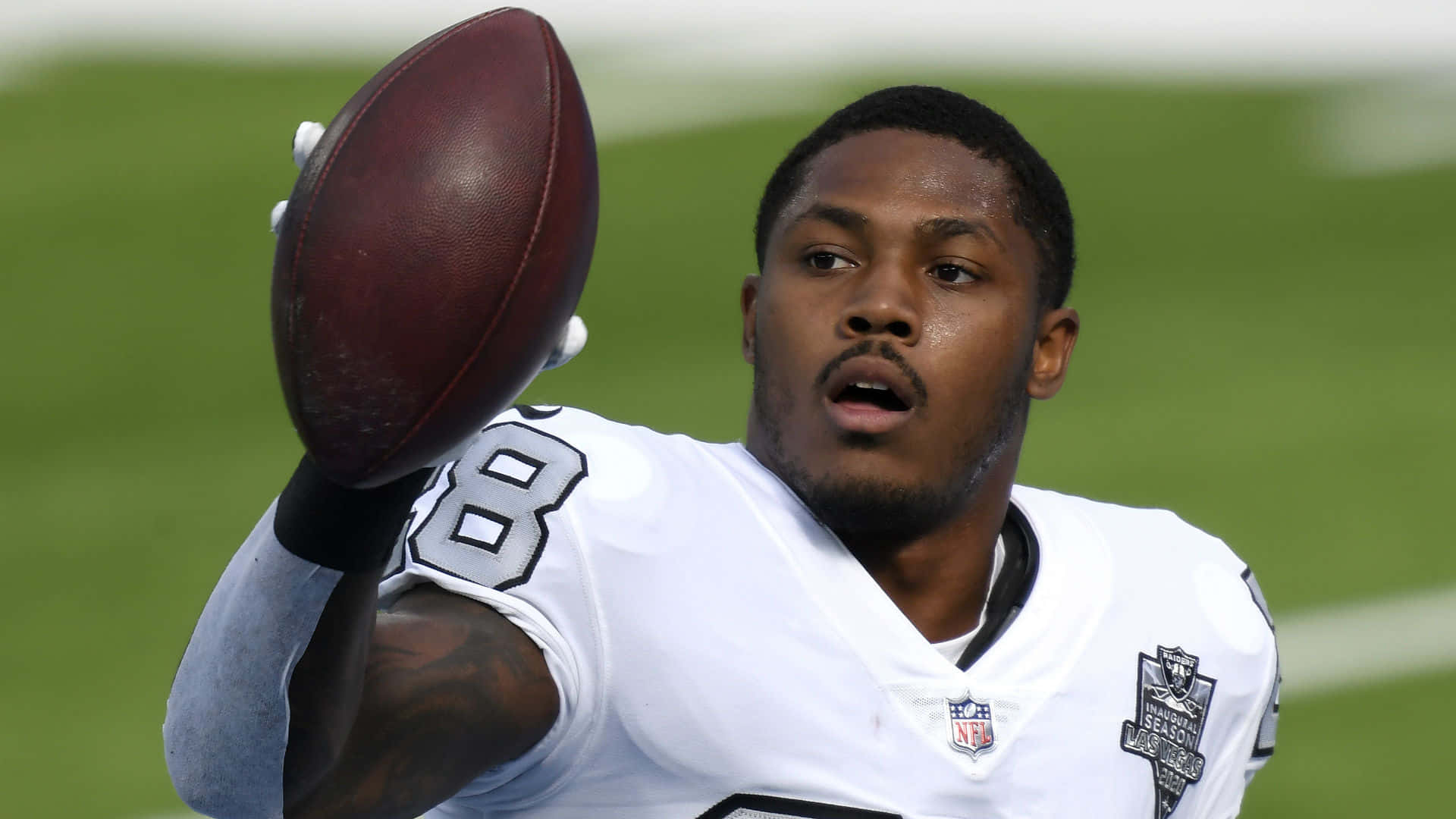 Josh Jacobs Football Catch Action Background