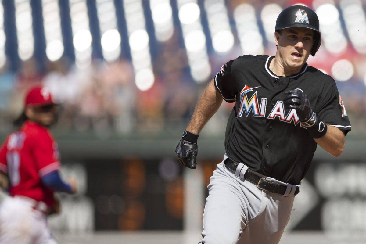 Jt Realmuto Running Towards A Base Background