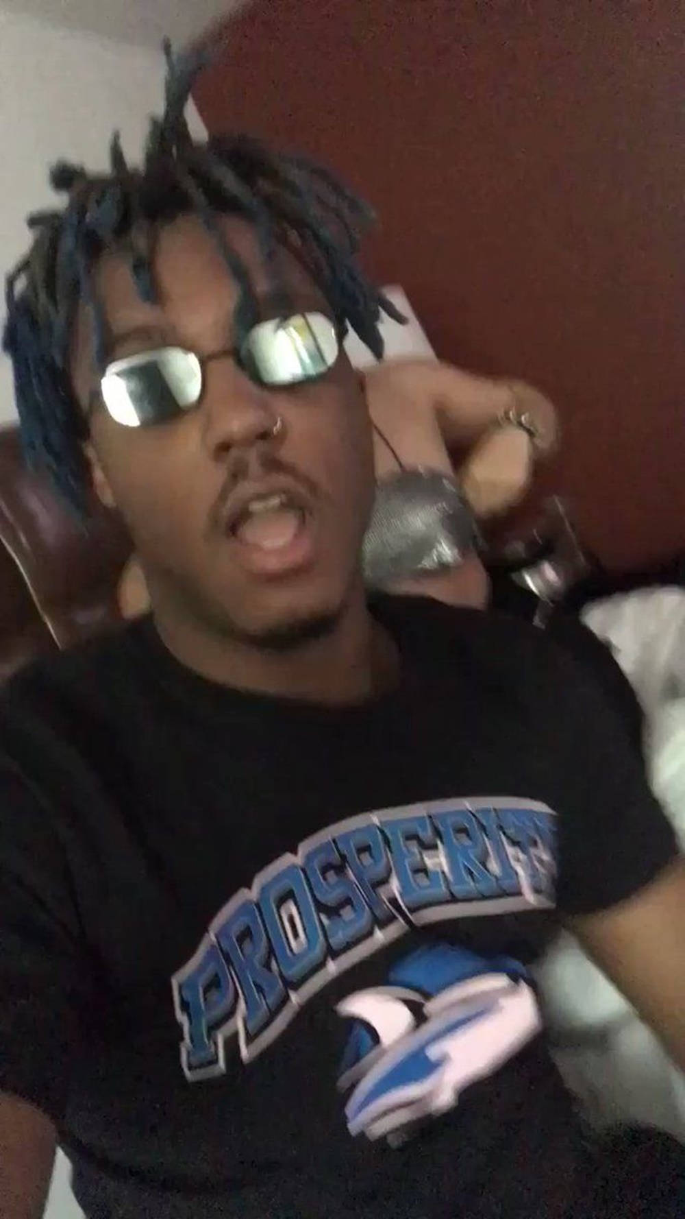 Juice Wrld 999 With Girl In Room