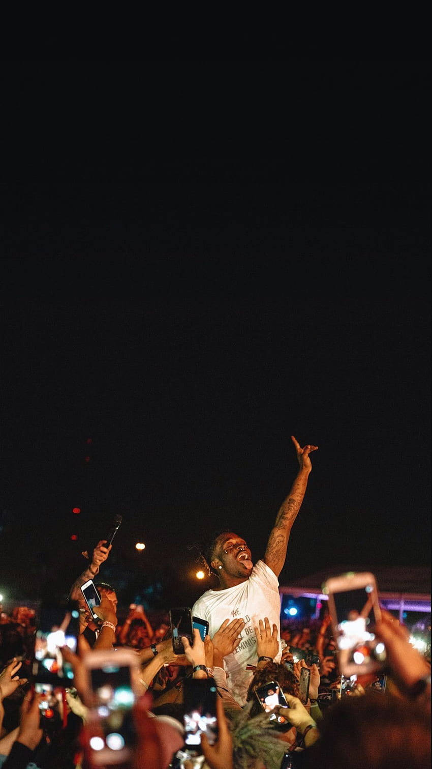 Juice Wrld With Crowd Phone Background