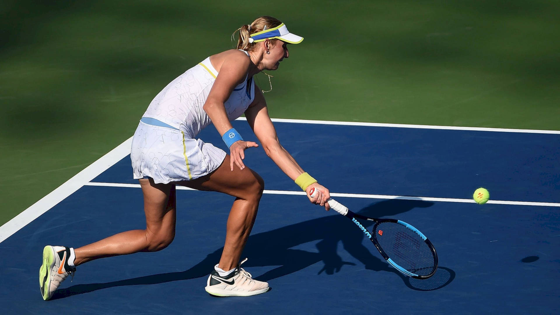 Julia Goerges Chasing The Ball