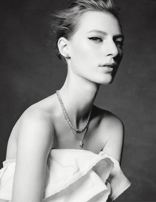 Julia Nobis White Aesthetic Background