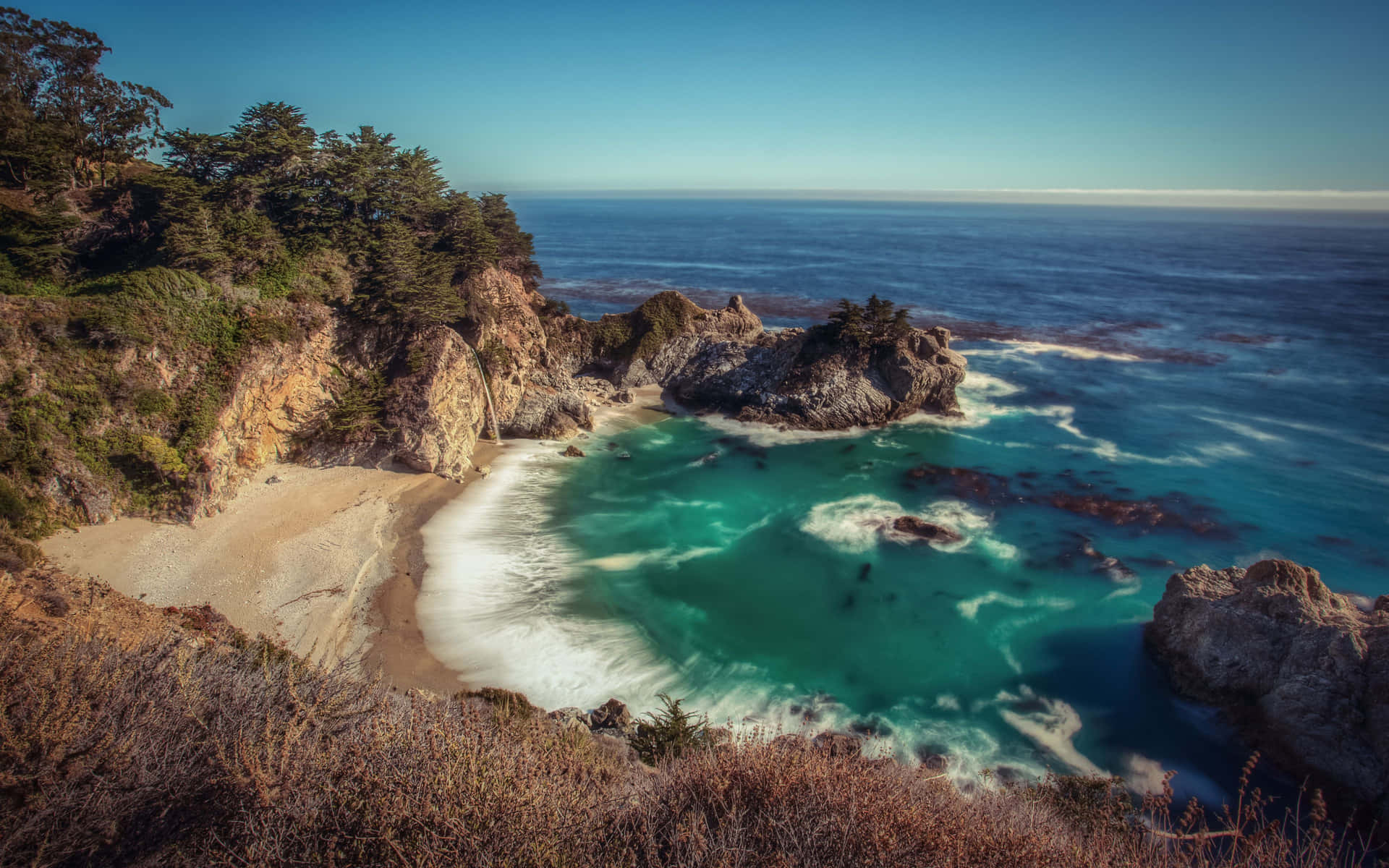 Julia Pfeiffer Burns State Park Coast Background