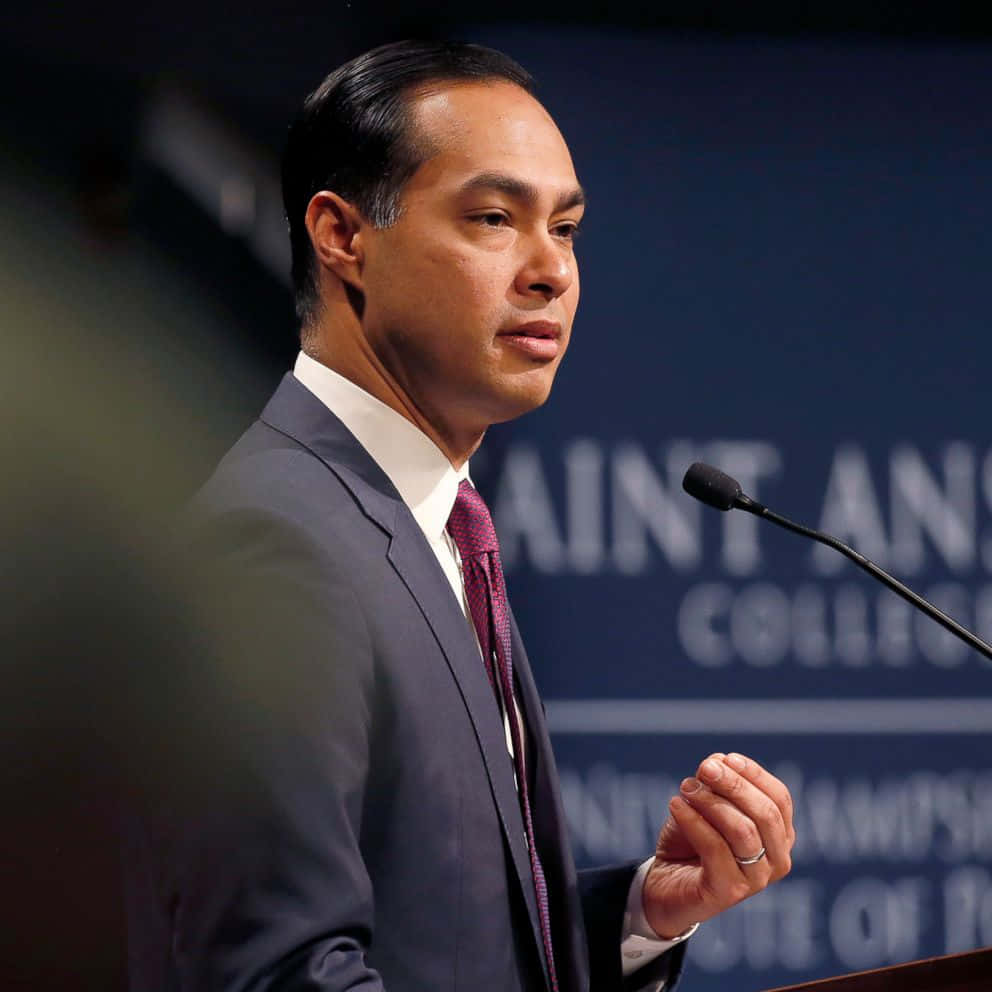 Julian Castro Gesturing With Left Hand