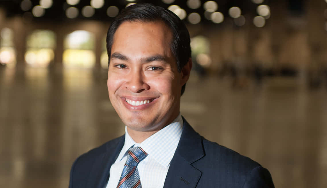 Julian Castro Smiling With Teeth Background