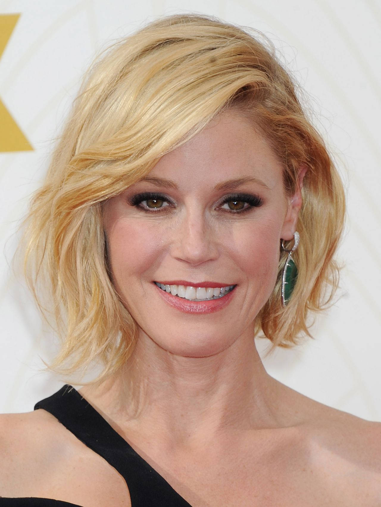 Julie Bowen Blonde Actress Celebrity Background