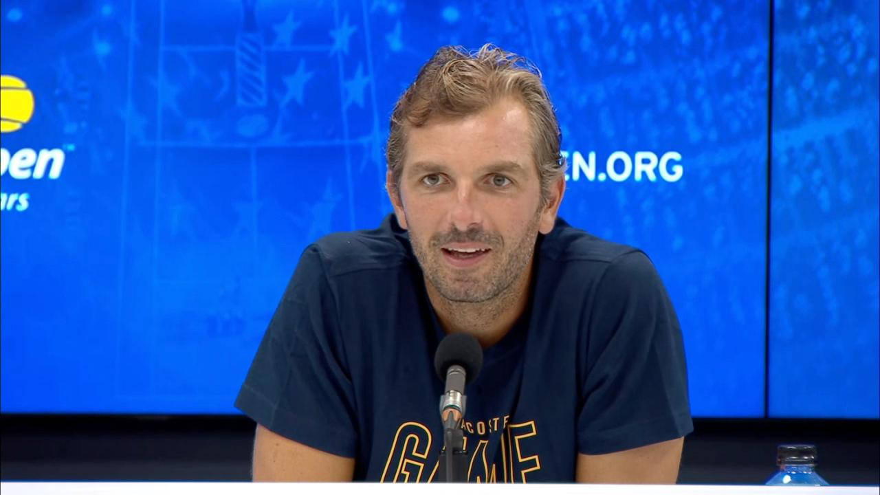 Julien Benneteau Against Blue Screen Tv Background