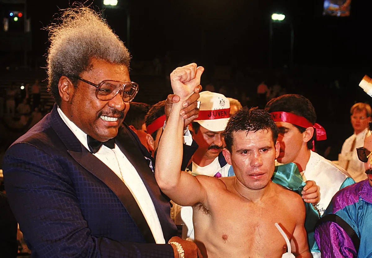 Julio Cesar Chavez Winning Background