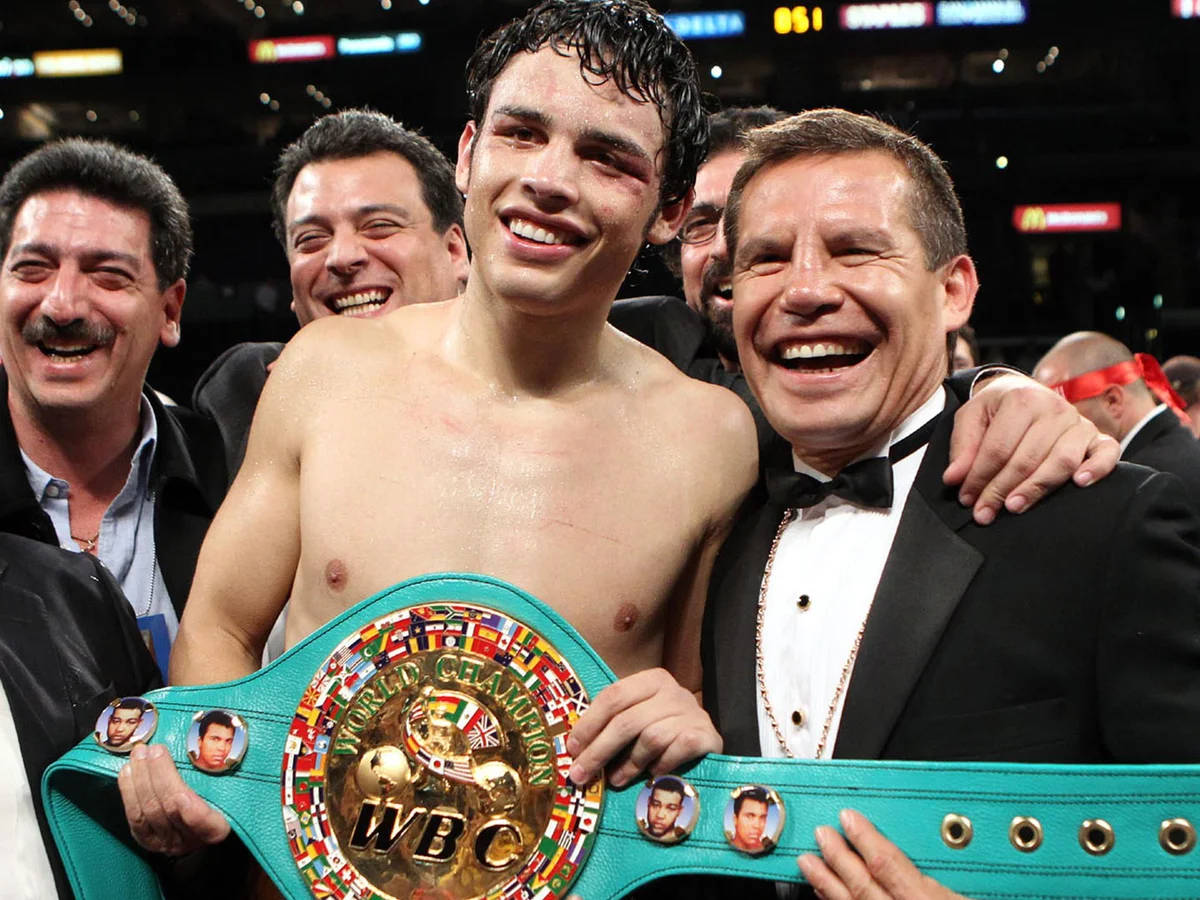 Julio Cesar Chavez With Victorious Son